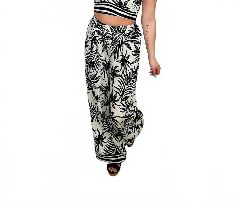 NEW MISS AVENUE feeling fine crop top and wide leg bottom two piece set in black